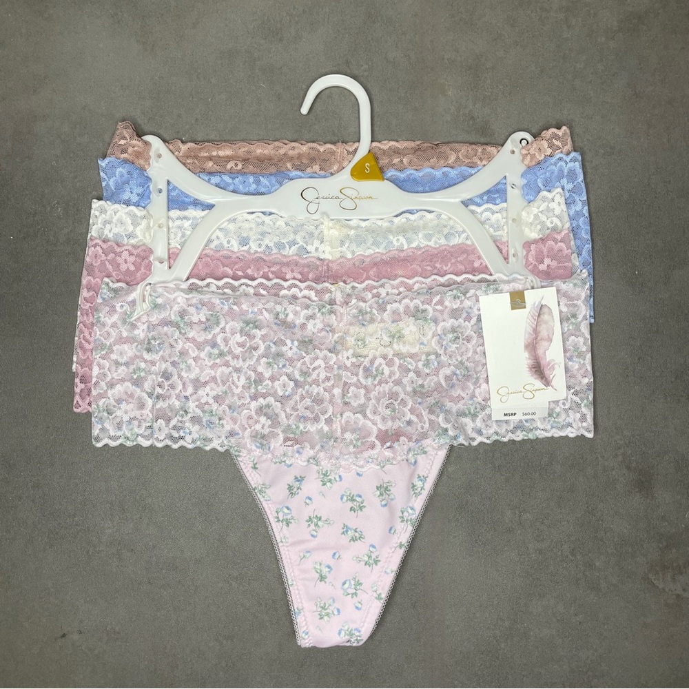Jessica Simpson‎ Women’s Lace Floral Thong - 5 Pack